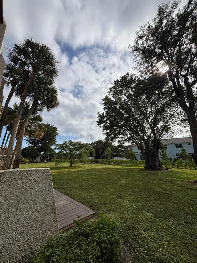 Unit 106 photo 21