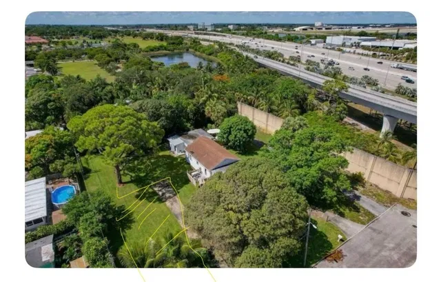 West Palm Beach Residence photo 2