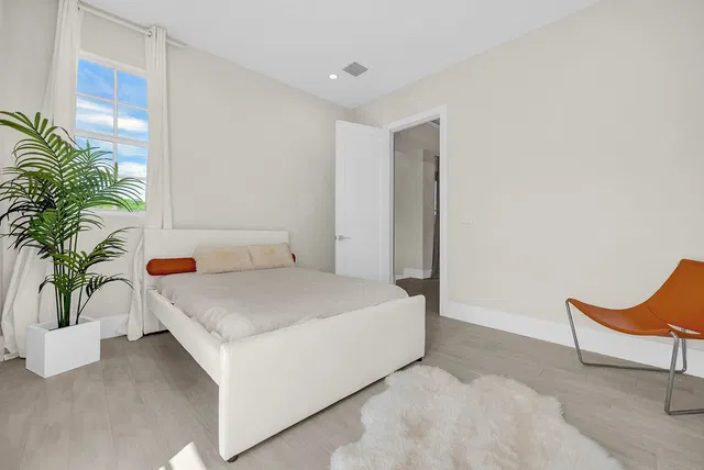  Residence photo 42