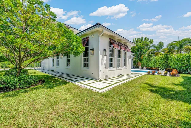  Residence photo 52