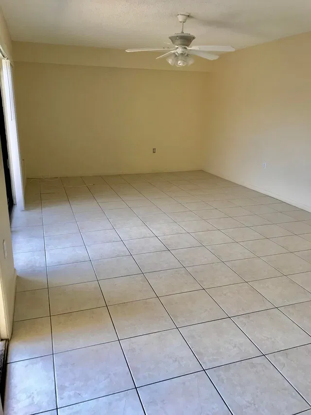 Residence photo 2