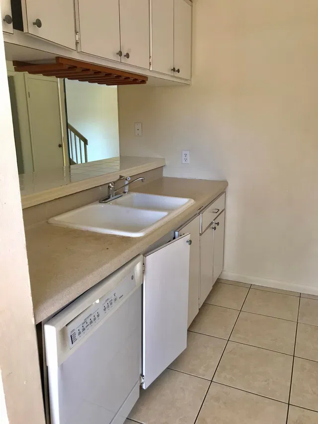 Residence photo 5