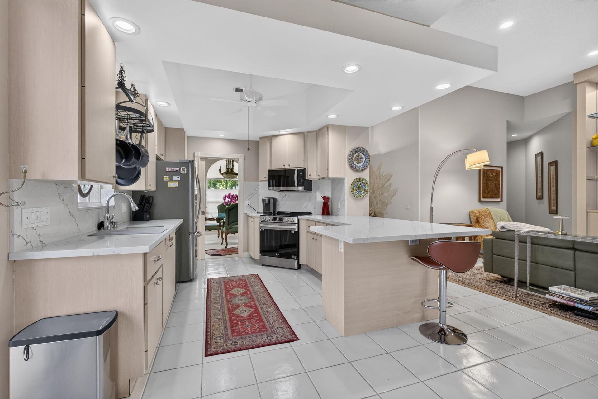 Residence photo 5