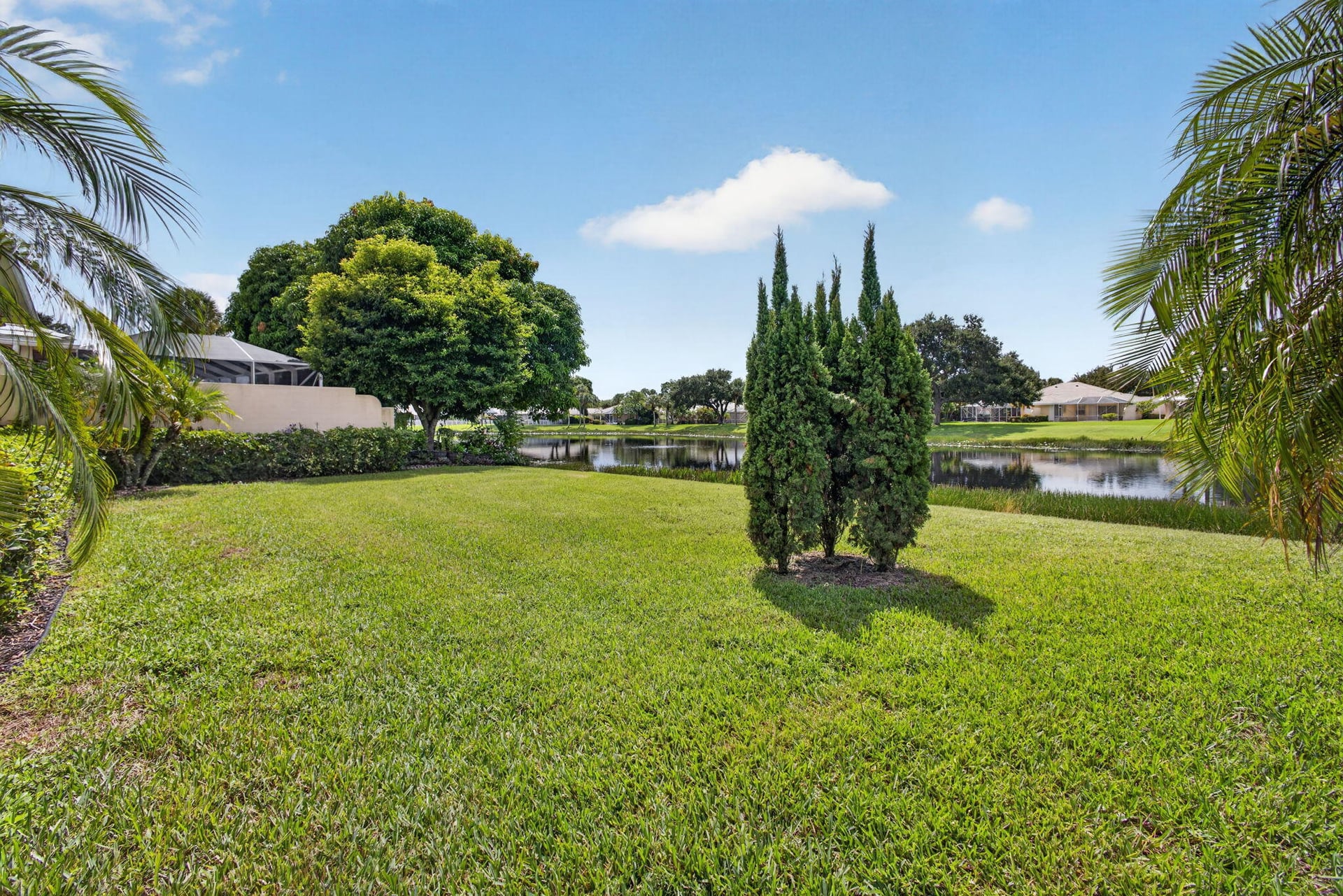  Residence photo 80