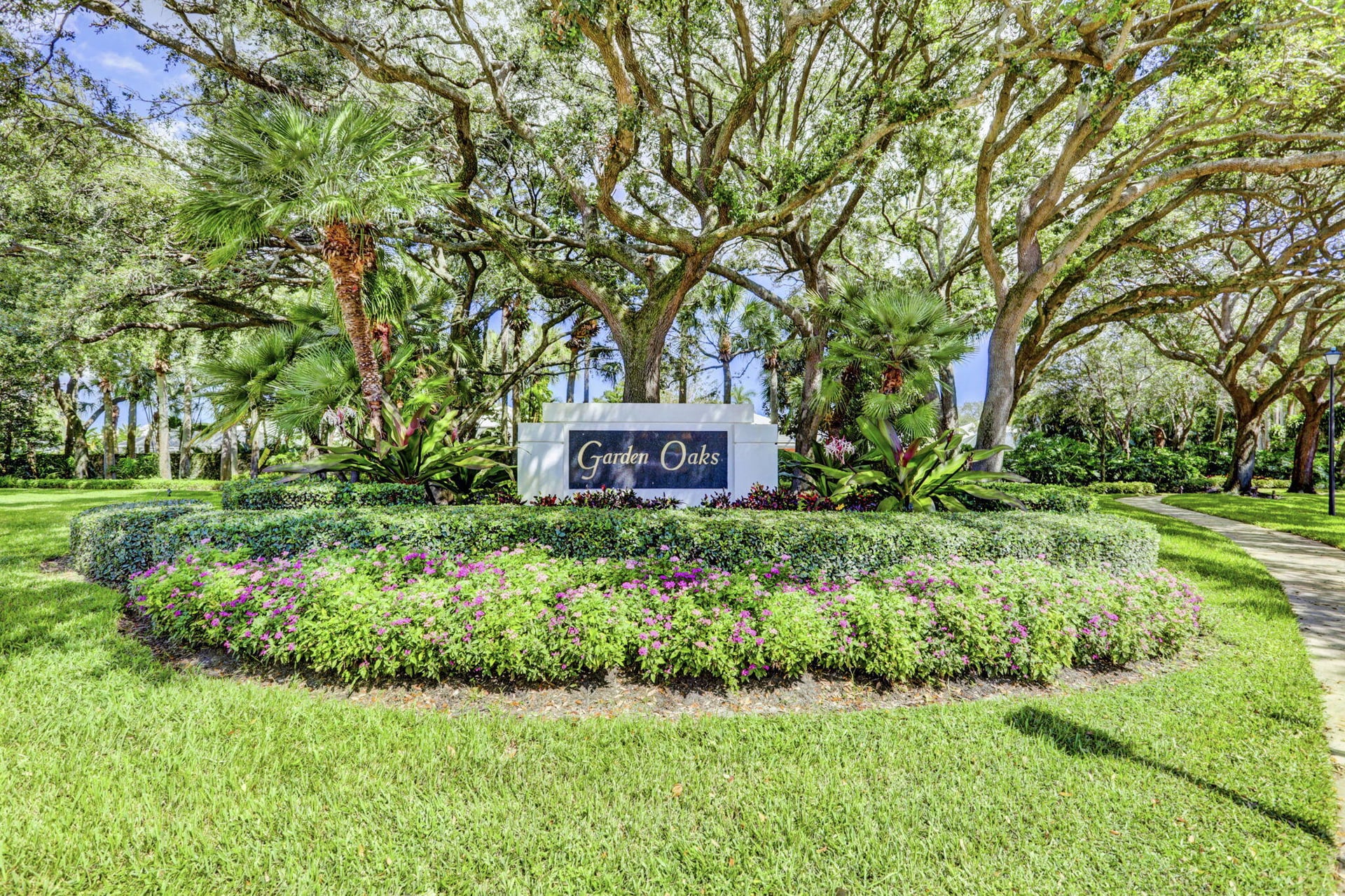  Residence photo 98