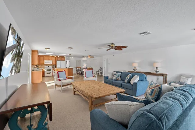  Residence photo 5