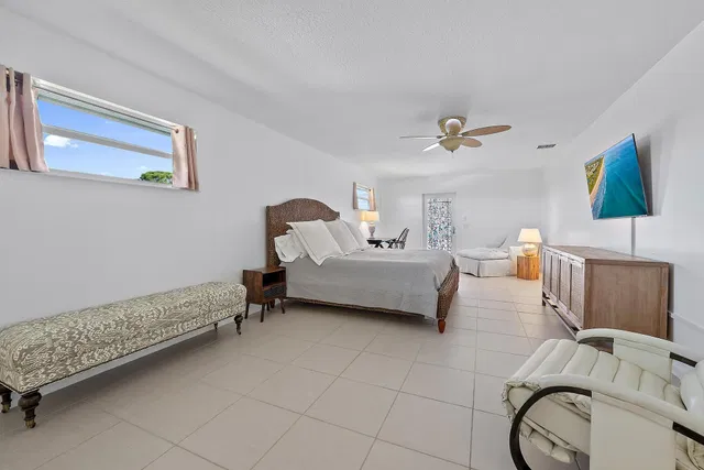  Residence photo 11
