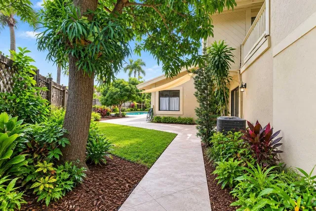 Residence photo 2