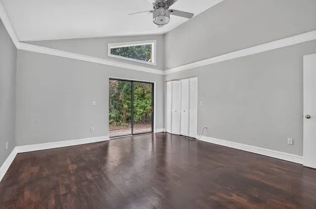Residence photo 29