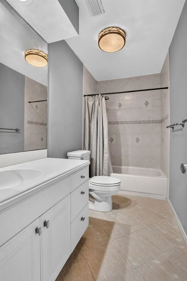 Residence photo 42