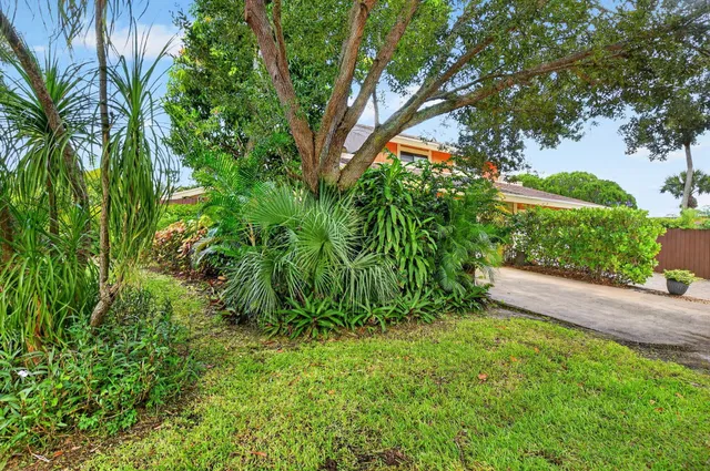 Residence photo 48