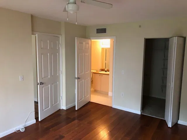  Unit 105 photo 15