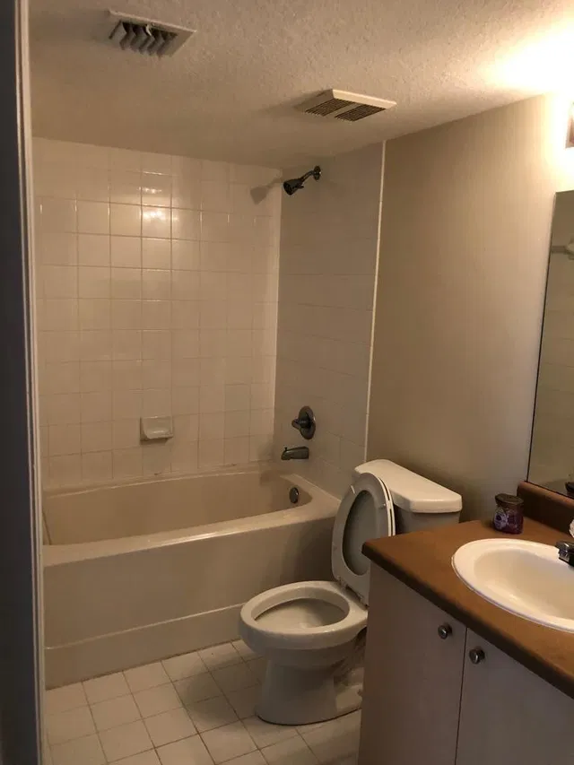  Unit 105 photo 16