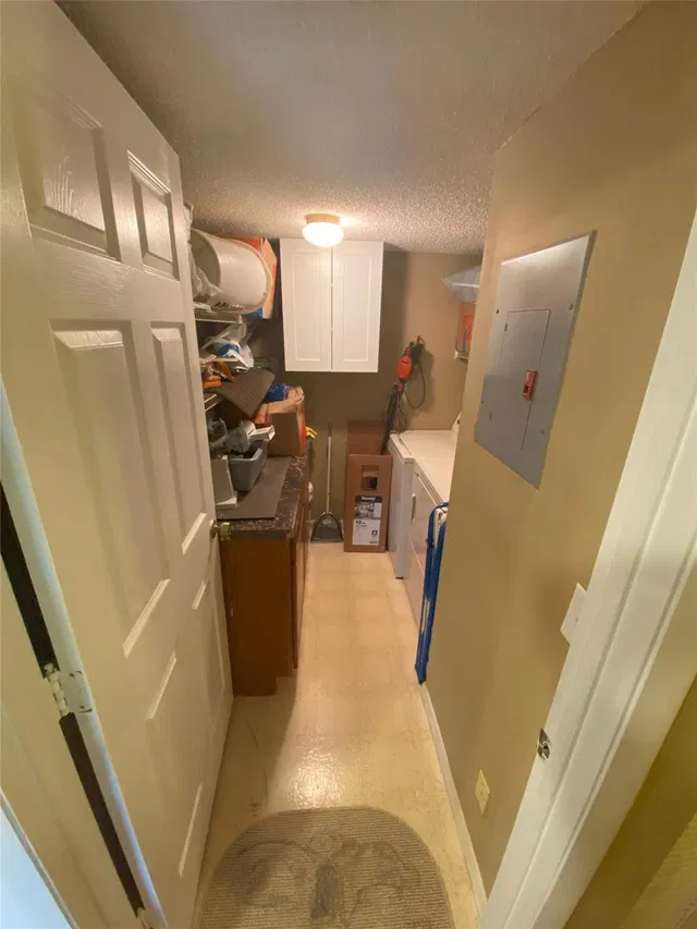 Unit B2 photo 5