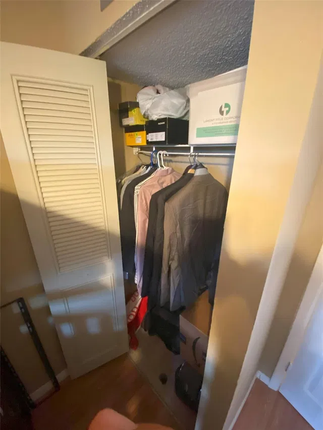 Unit B2 photo 13
