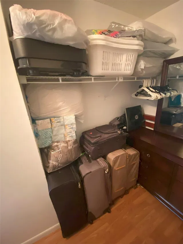 Unit B2 photo 16