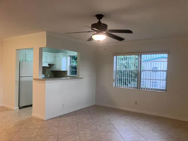 Residence photo 20