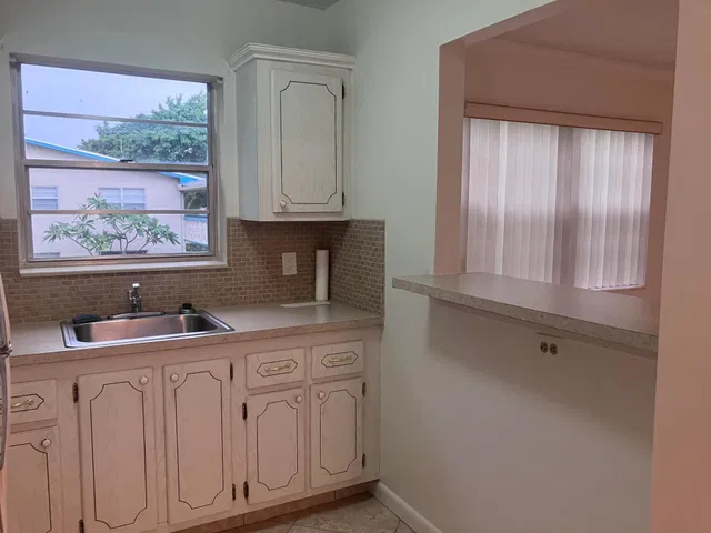 Residence photo 24