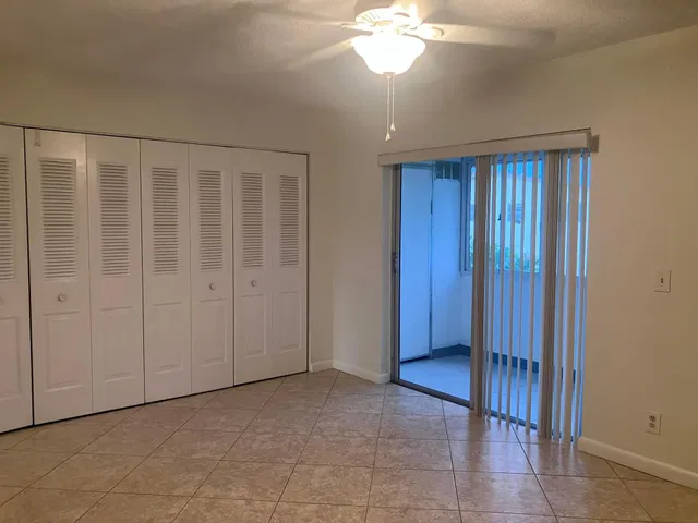 Residence photo 30