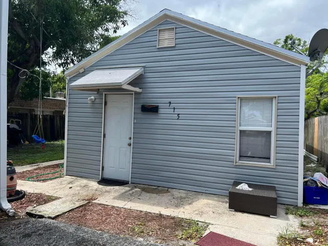 Residence photo 4