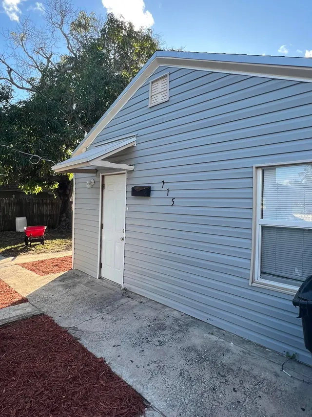 Residence photo 12