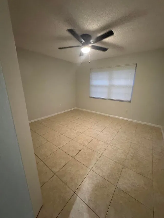 Residence photo 8