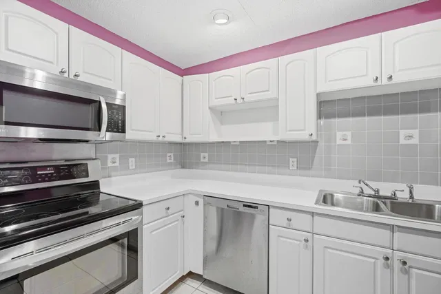  Residence photo 8