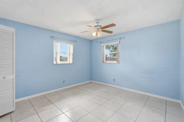  Residence photo 13