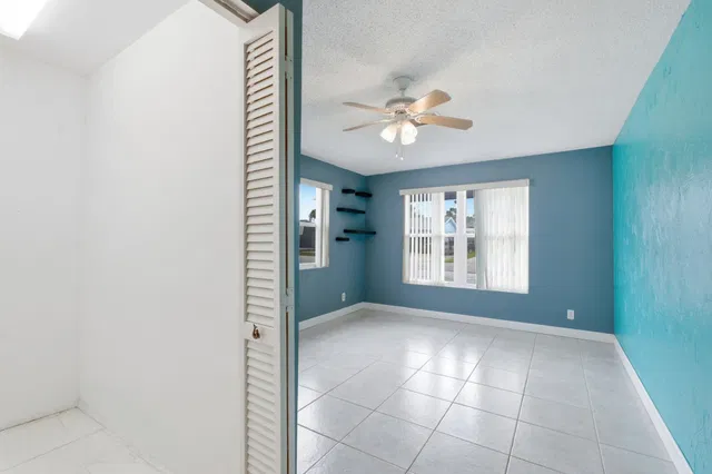  Residence photo 18