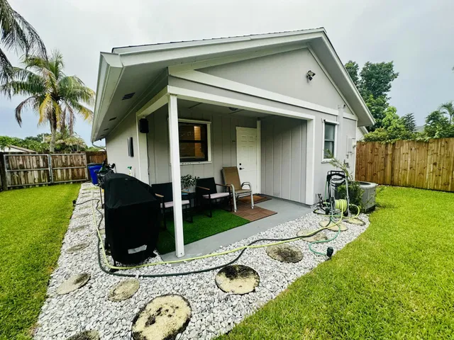 Residence photo 20