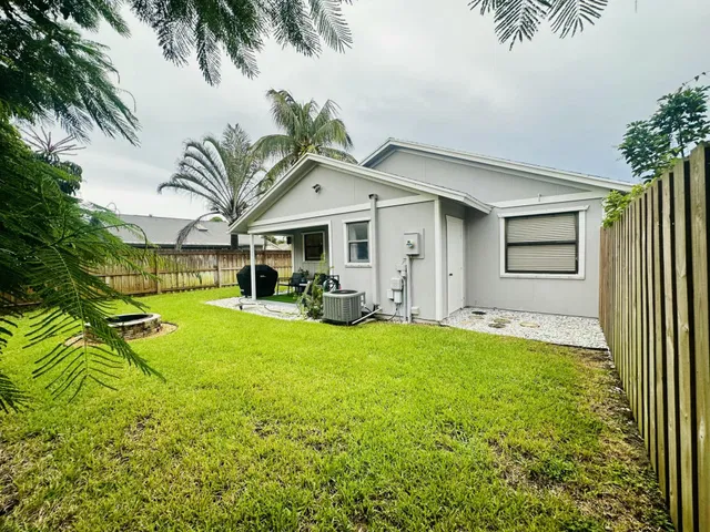 Residence photo 21