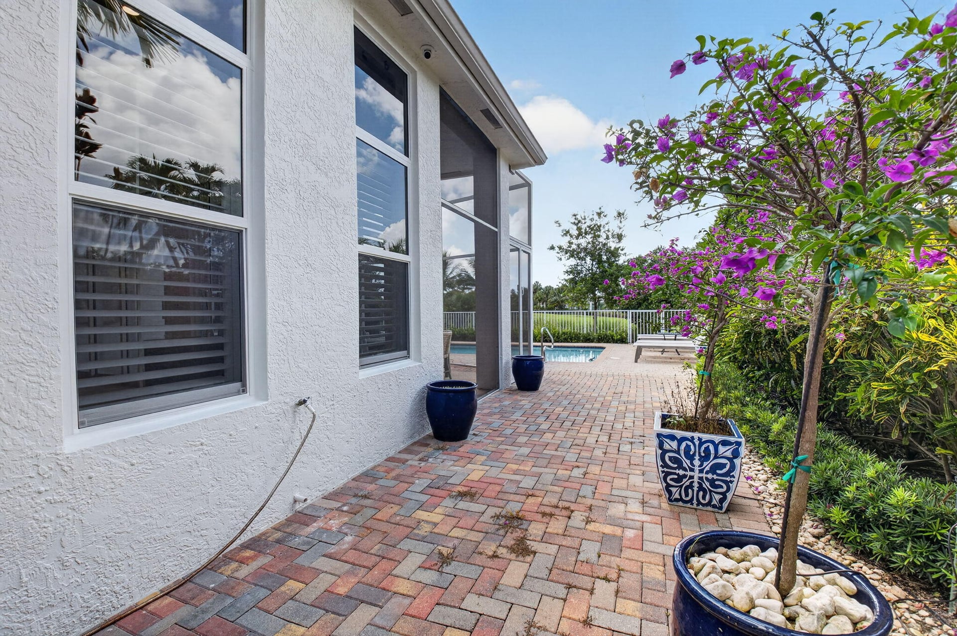 Residence photo 49