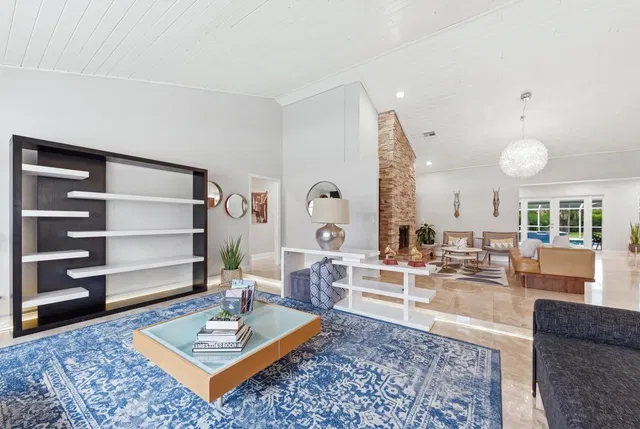 Pinewood Residence photo 12