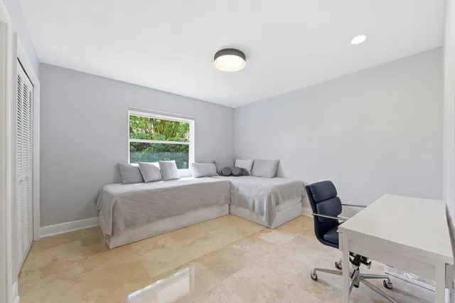 Pinewood Residence photo 32
