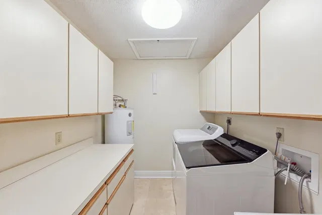 Pinewood Residence photo 33