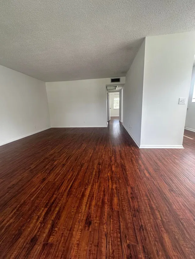 Residence photo 7