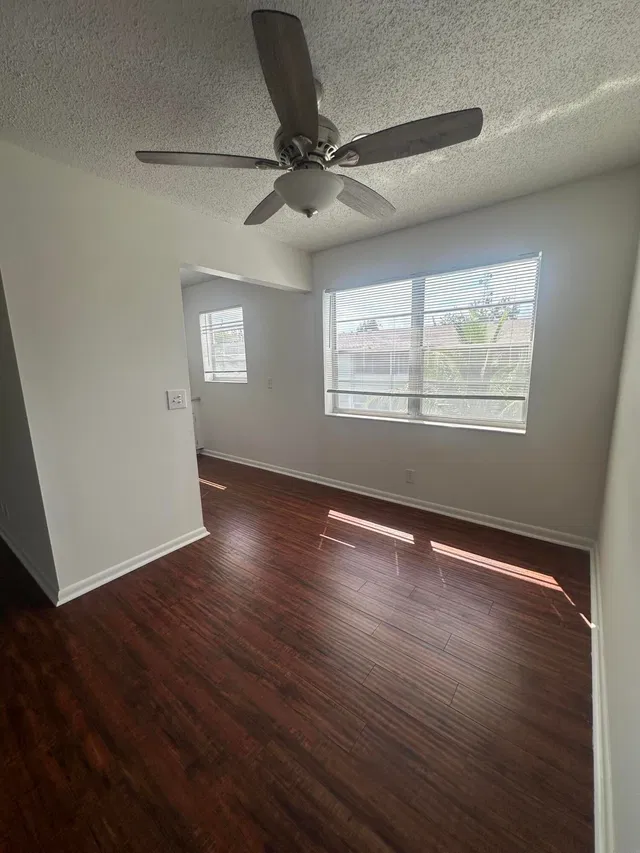 Residence photo 8