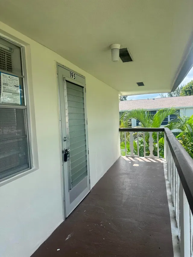 Residence photo 18