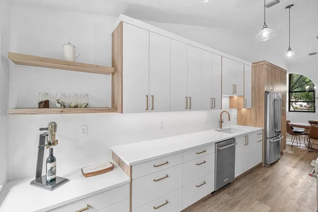 Unit 2706 photo 12