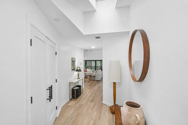  Unit 2706 photo 35