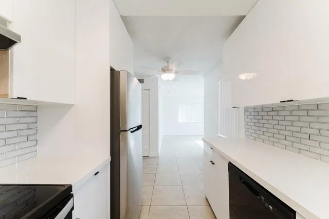  Residence photo 4