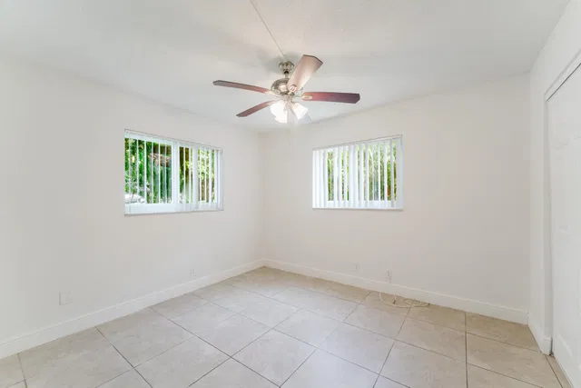 Residence photo 16