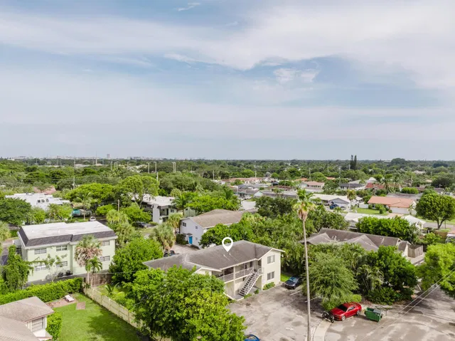  Residence photo 23