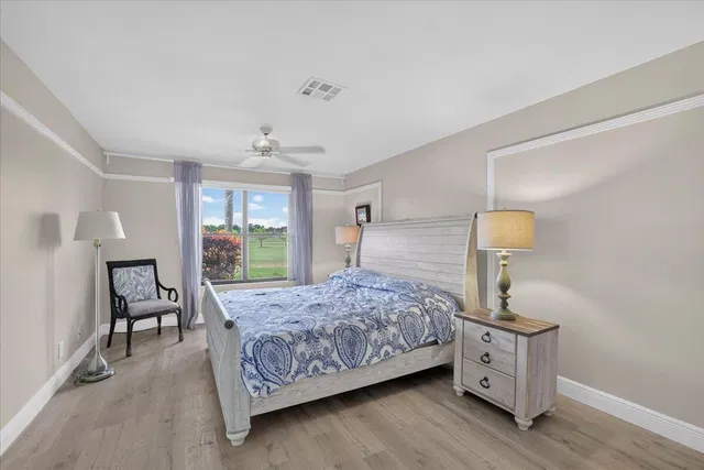 Eastpointe Country Club Residence photo 10