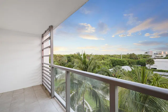 Boca Raton Riviera Unit 203 photo 25