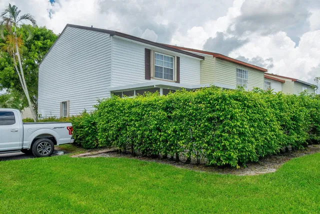 Residence photo 26
