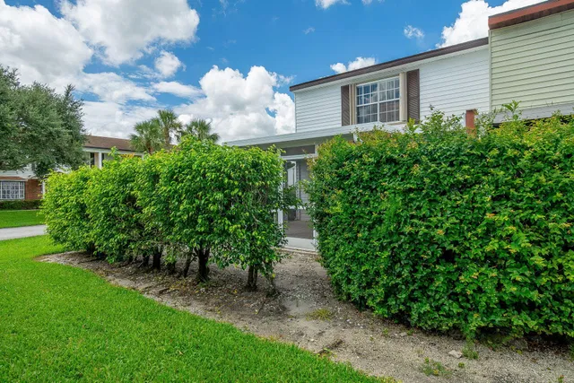 Residence photo 27