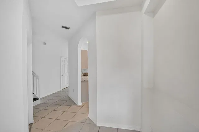 Residence photo 2