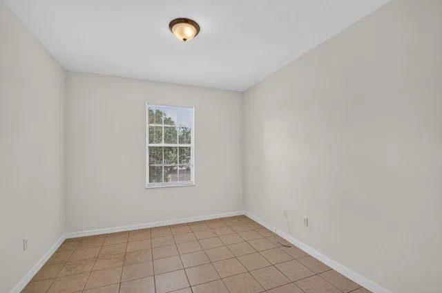 Residence photo 15