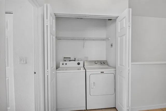 Residence photo 17